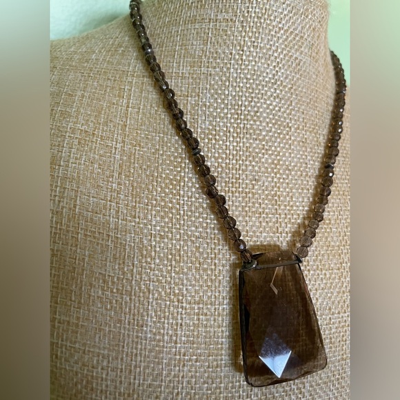 Brown Pendant Necklace and Bracelet Set - Picture 4 of 10